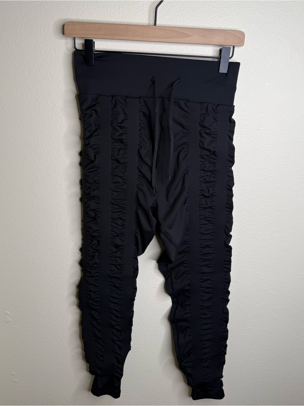 SKINNIFY Women’s Black Ruched Compression/Resistance Drawstring Leggings Size L
